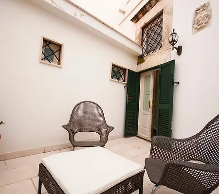 Alojamento de Acomodação e Pequeno-almoço Palazzo Santorelli