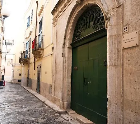 Alojamento de Acomodação e Pequeno-almoço Palazzo Santorelli *